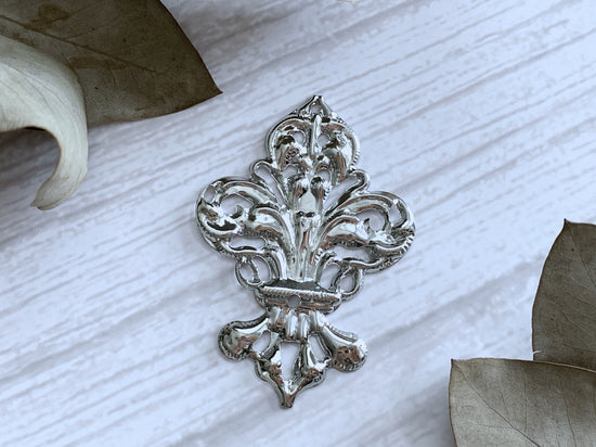 Polished Steel Finish Fleur de Lis Accent Mounted on a Brush, Miner's Den  Jewelers