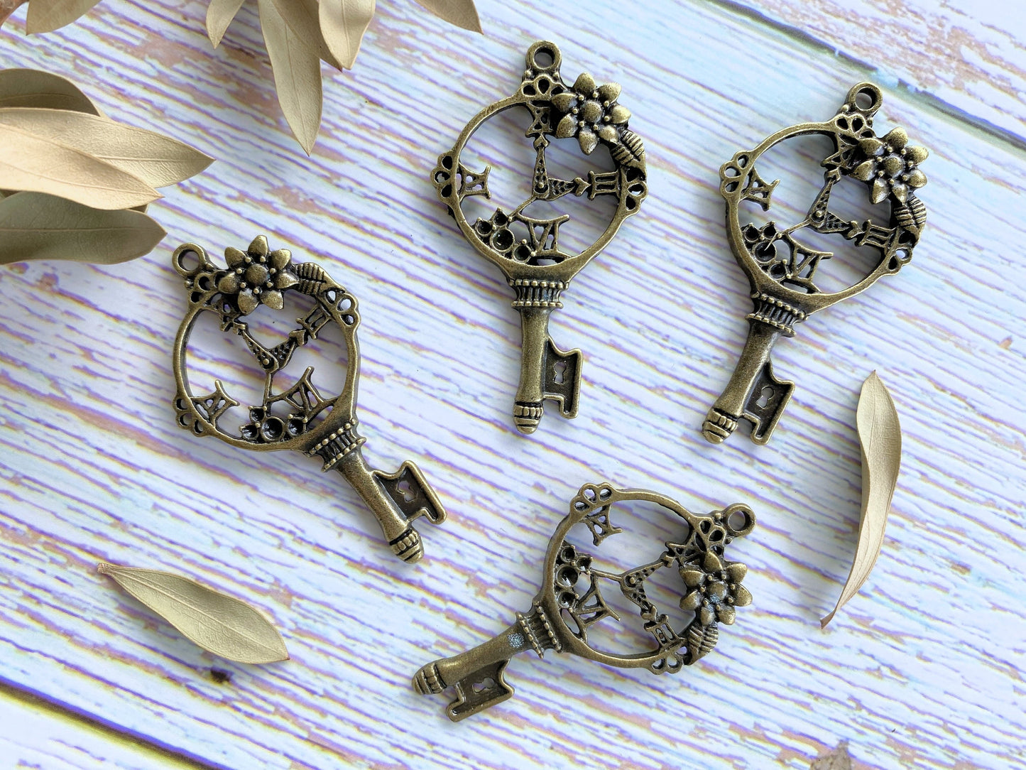 Charm Pendant Steampunk Key Clock Metal Embellishment Vialysa