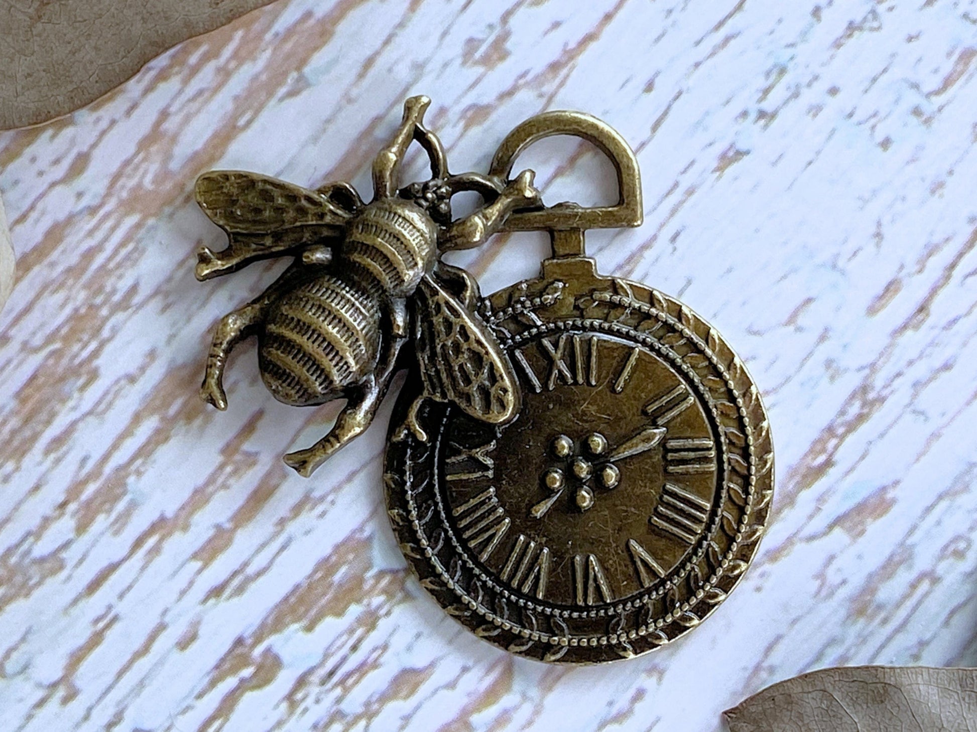 Charm Pendant Vintage Metal Bee Clock Charm Pendant Vialysa